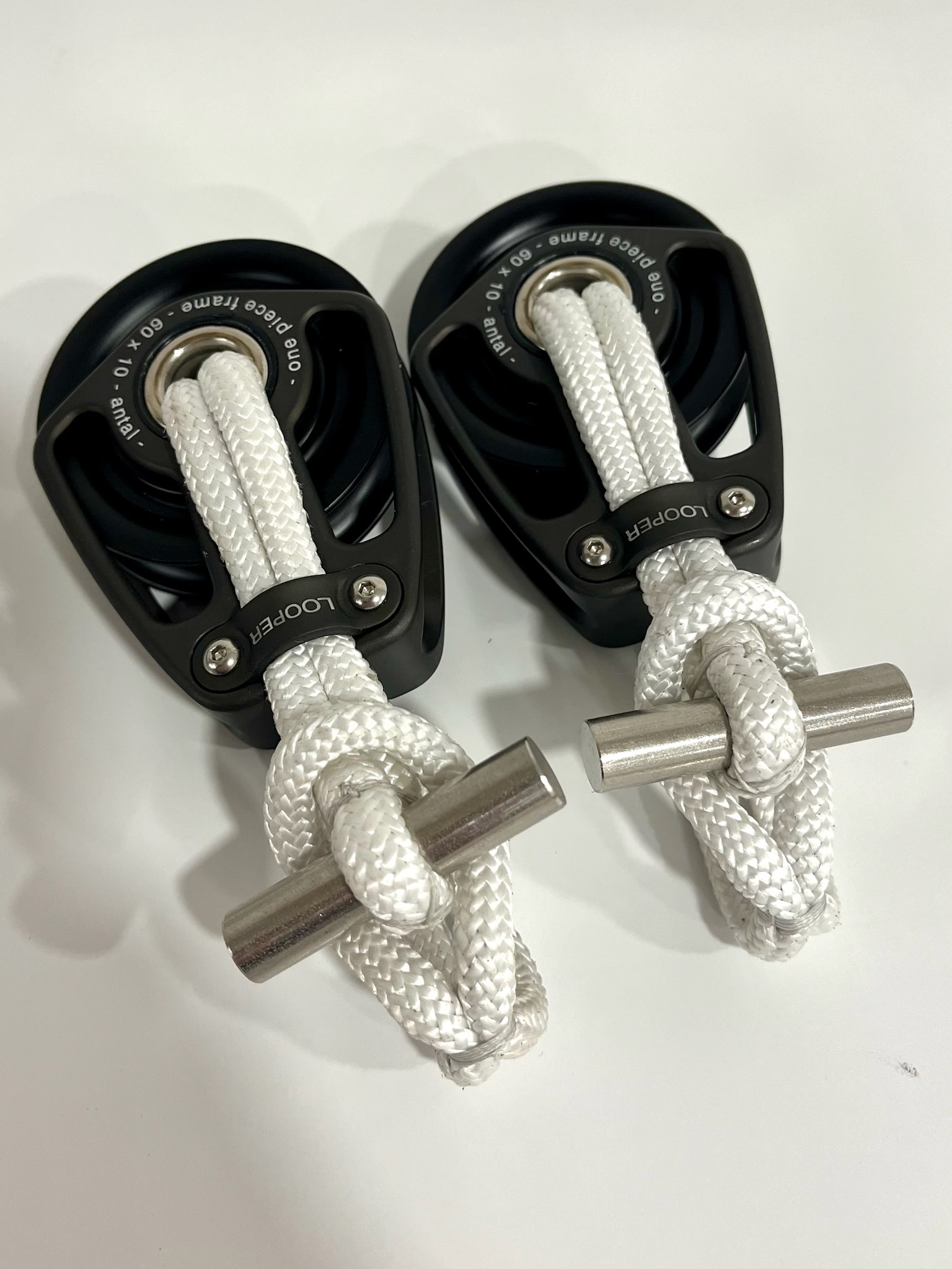 Poulies avec attache textile